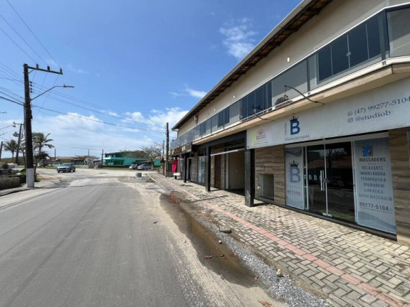 Casa com 9 Quartos à Venda, 450 m² em Centro - Balneário Barra Do Sul
