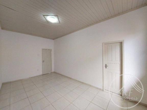 Imagem Casa com 3 Quartos à Venda, 261 m² em Balneário - Florianópolis Imagem Casa com 3 Quartos à Venda, 261 m² em Balneário - Florianópolis