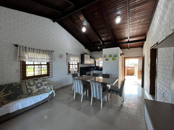 Imagem Casa com 3 Quartos à Venda, 518 m² em Centro - Barra Velha