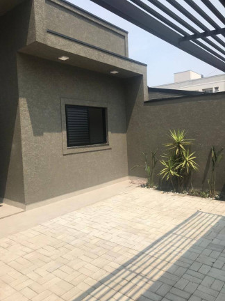 Imagem Casa com 3 Quartos à Venda, 175 m² em Nova Cerejeira - Atibaia