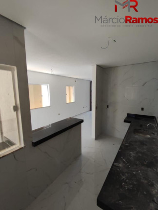 Imagem Casa com 4 Quartos à Venda, 150 m² em Sapiranga - Fortaleza Imagem Casa com 4 Quartos à Venda, 150 m² em Sapiranga - Fortaleza