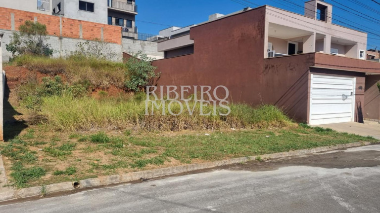 Terreno à Venda, 350 m² em Portais (polvilho) - Cajamar