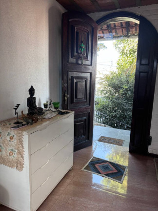 Imagem Casa com 3 Quartos à Venda, 360 m² em Betim Imagem Casa com 3 Quartos à Venda, 360 m² em Betim