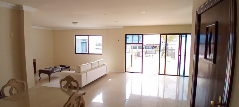 Imóvel com 5 Quartos à Venda, 380 m² em Recreio Dos Bandeirantes - Rio De Janeiro