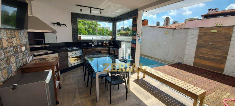 Sobrado com 4 Quartos à Venda, 400 m² em Campestre - Santo André