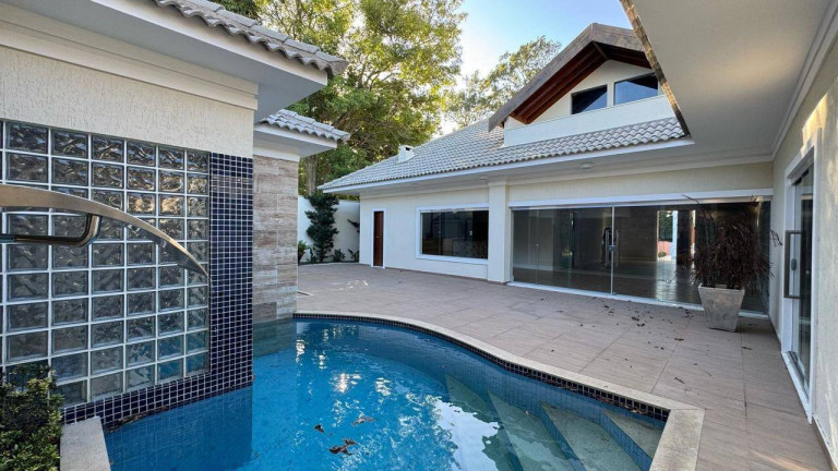 Imagem Casa com 4 Quartos à Venda, 450 m² em Haway - Araruama Imagem Casa com 4 Quartos à Venda, 450 m² em Haway - Araruama