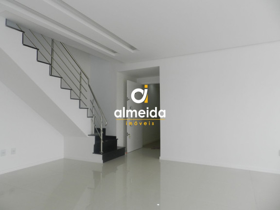 Imagem Cobertura com 4 Quartos à Venda, 217 m² em Centro - Santa Maria Imagem Cobertura com 4 Quartos à Venda, 217 m² em Centro - Santa Maria