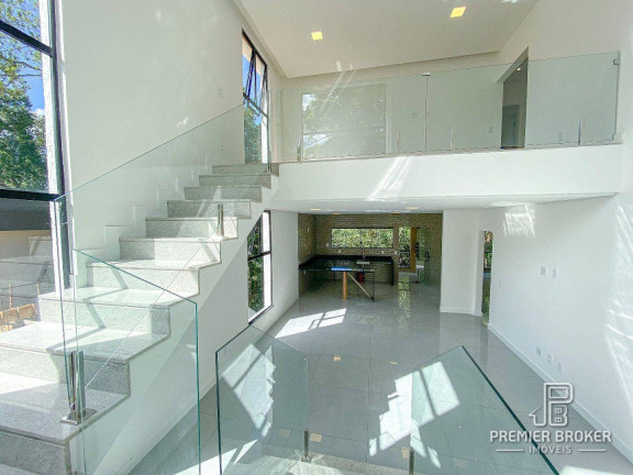Imagem Casa com 4 Quartos à Venda, 214 m² em Vargem Grande - Teresópolis Imagem Casa com 4 Quartos à Venda, 214 m² em Vargem Grande - Teresópolis