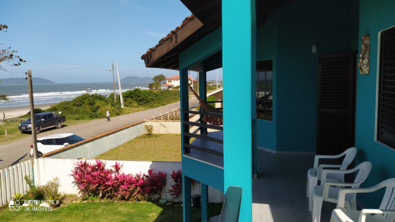 Imagem Sobrado com 4 Quartos para Temporada, 232 m² em Balneário Uirapuru - Itapoá Imagem Sobrado com 4 Quartos para Temporada, 232 m² em Balneário Uirapuru - Itapoá