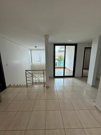 Imagem Casa de Condomínio com 4 Quartos à Venda, 291 m² em Jardins Madri - Goiânia