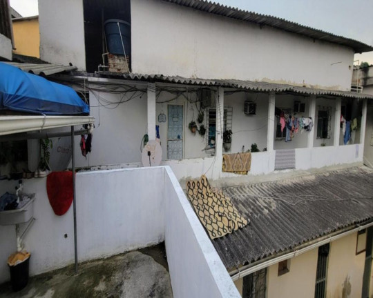 Imagem Casa com 21 Quartos à Venda, 750 m² em Ramos - Rio De Janeiro