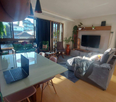 Apartamento com 2 Quartos à Venda, 83 m² em Jardim Itu - Porto Alegre