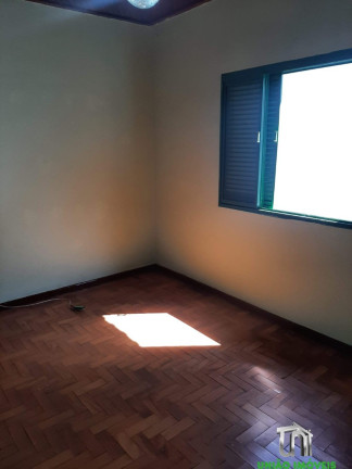 Imagem Casa com 3 Quartos à Venda, 210 m² em Centro - Extrema