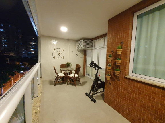Imagem Apartamento com 3 Quartos à Venda, em Icaraí - Niterói Imagem Apartamento com 3 Quartos à Venda, em Icaraí - Niterói