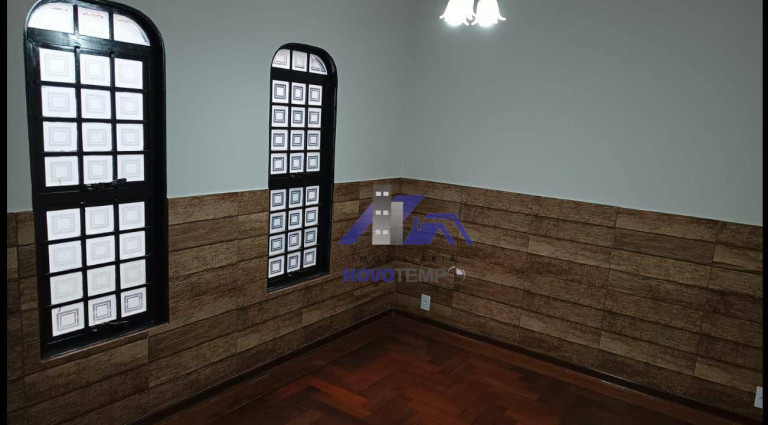 Imagem Casa com 3 Quartos à Venda, 210 m² em Dona Amélia - Araçatuba