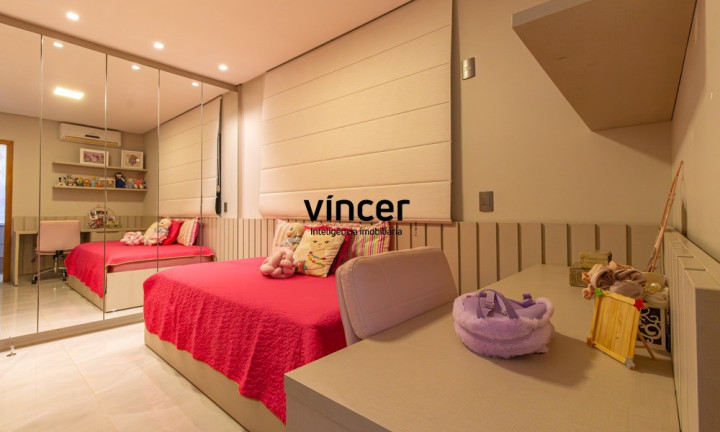 Imagem Casa com 4 Quartos à Venda, 297 m² em Jardins Nápoles - Senador Canedo