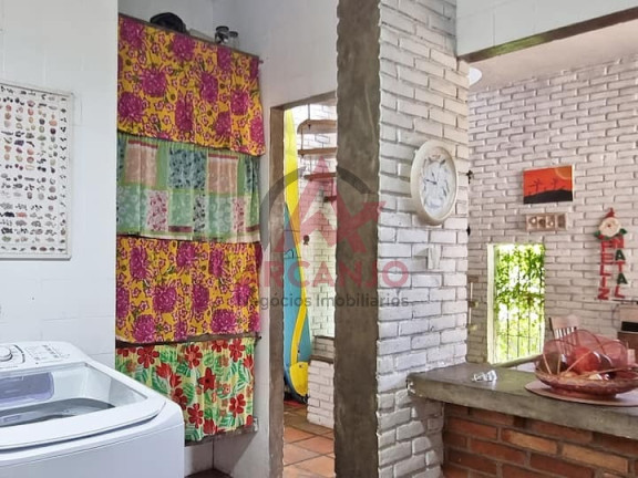 Imagem Casa com 3 Quartos à Venda, 106 m² em Itagua - Ubatuba