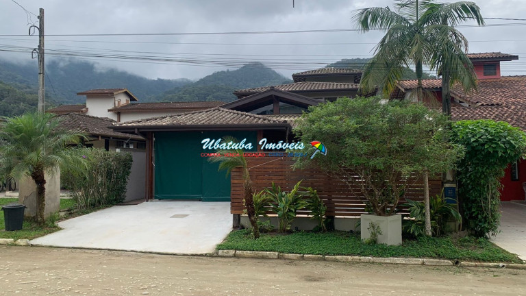 Casa de Condomínio com 4 Quartos à Venda, 207 m² em Vila Verde - Ubatuba