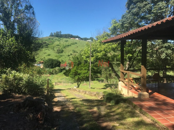 Imagem Imóvel com 3 Quartos à Venda, 200 m² em Rodovia Cap. Barduino - Pinhalzinho
