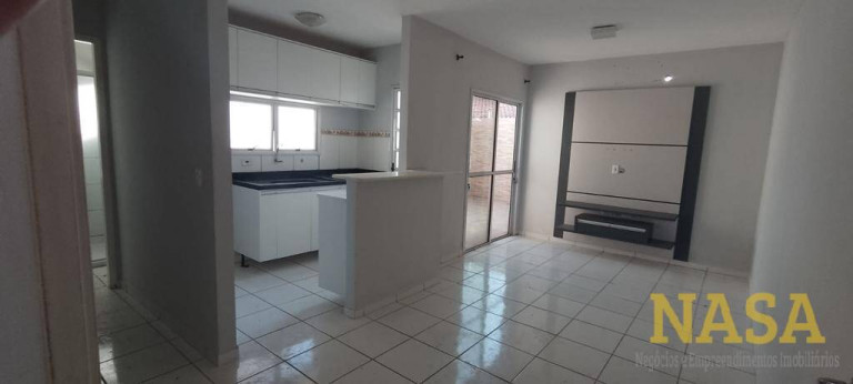 Casa com 2 Quartos à Venda,  em Petrópolis - Várzea Grande