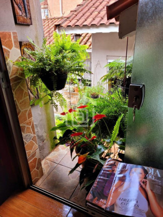 Imagem Casa com 3 Quartos à Venda, 170 m² em Vila Nova - Poços De Caldas