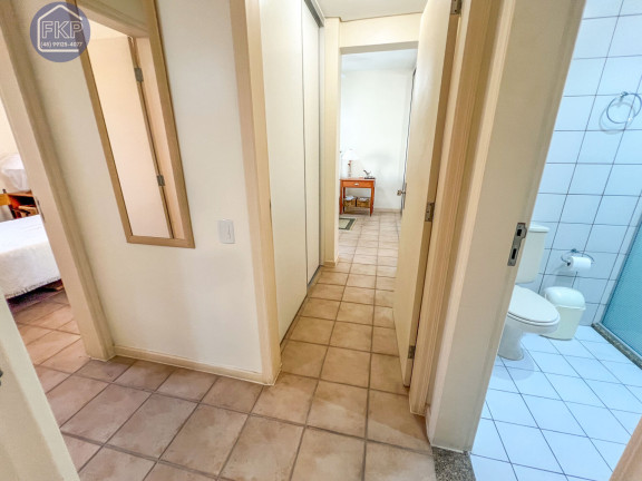 Imagem Apartamento com 3 Quartos à Venda, 122 m² em Centro - Florianópolis Imagem Apartamento com 3 Quartos à Venda, 122 m² em Centro - Florianópolis