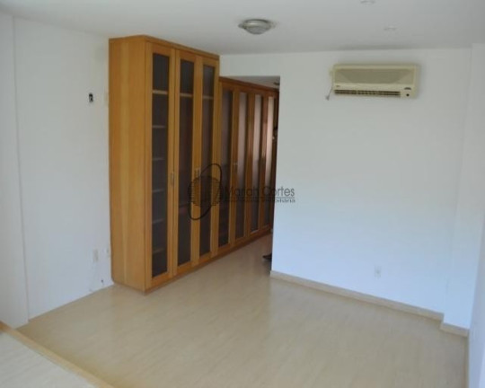 Imagem Imóvel com 2 Quartos à Venda, 132 m² em São Francisco - Niterói Imagem Imóvel com 2 Quartos à Venda, 132 m² em São Francisco - Niterói