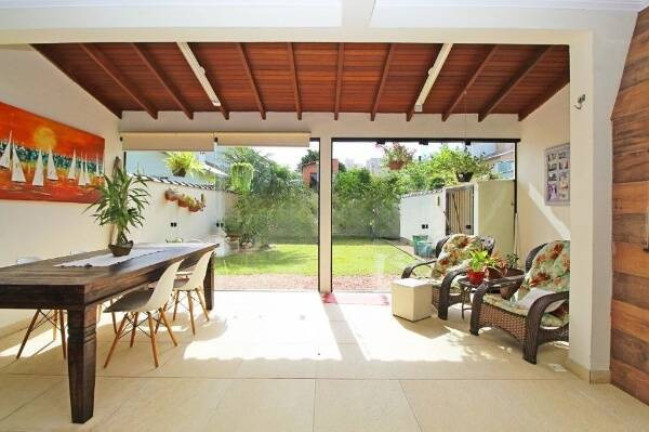 Imagem Casa com 3 Quartos à Venda, 192 m² em Passo Das Pedras - Porto Alegre