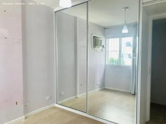 Imagem Apartamento com 2 Quartos à Venda, 78 m² em Aflitos - Recife