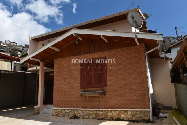 Imagem Casa com 4 Quartos à Venda, 173 m² em Região Do Jaguaribe - Campos Do Jordão