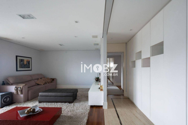 Imagem Imóvel com 3 Quartos à Venda, 177 m² em Vila Andrade - São Paulo