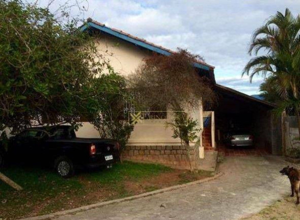 Casa com 3 Quartos à Venda, 213 m² em Ponta De Baixo - São José