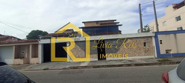 Casa com 4 Quartos à Venda,  em Recreio - Rio Das Ostras