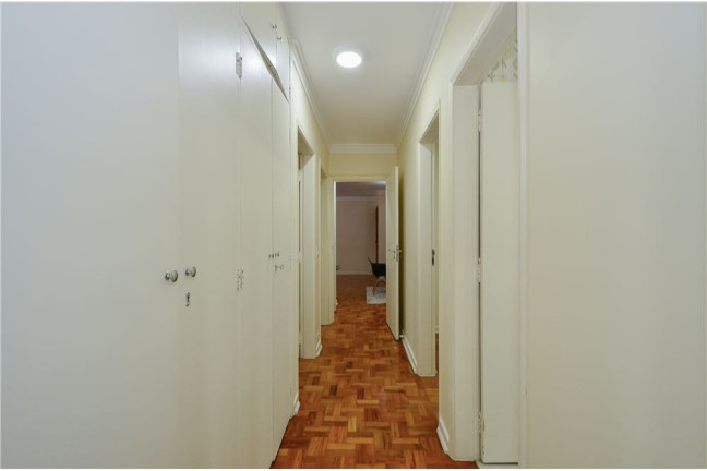 Imagem Imóvel com 3 Quartos à Venda, em Bela Vista - São Paulo Imagem Imóvel com 3 Quartos à Venda, em Bela Vista - São Paulo