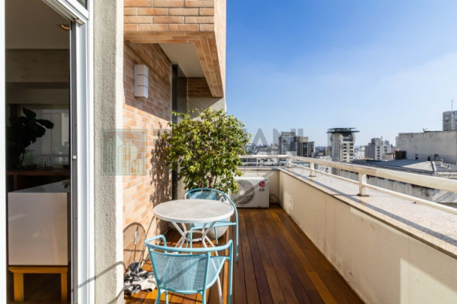 Imagem Cobertura com 2 Quartos à Venda, 208 m² em Cerqueira César - São Paulo