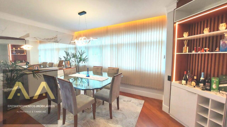 Imagem Casa com 4 Quartos à Venda, 308 m² em Alphaville - Santana De Parnaíba Imagem Casa com 4 Quartos à Venda, 308 m² em Alphaville - Santana De Parnaíba