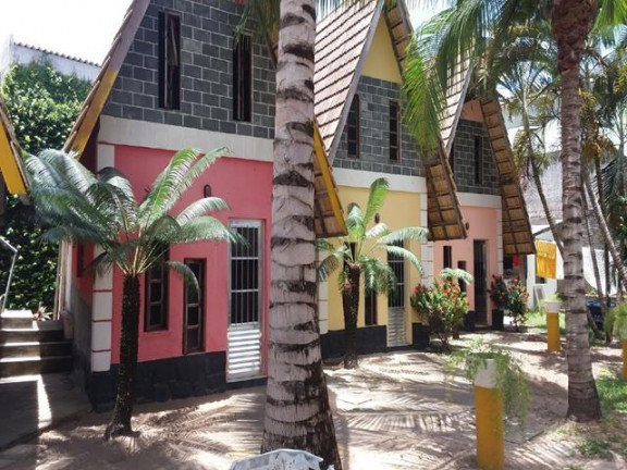 Imóvel com 16 Quartos à Venda ou Locação, 1.000 m² em Ipitanga - Lauro De Freitas