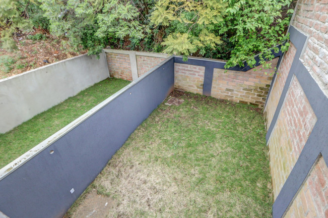Imagem Casa com 3 Quartos à Venda, 210 m² em Chácara Das Pedras - Porto Alegre Imagem Casa com 3 Quartos à Venda, 210 m² em Chácara Das Pedras - Porto Alegre
