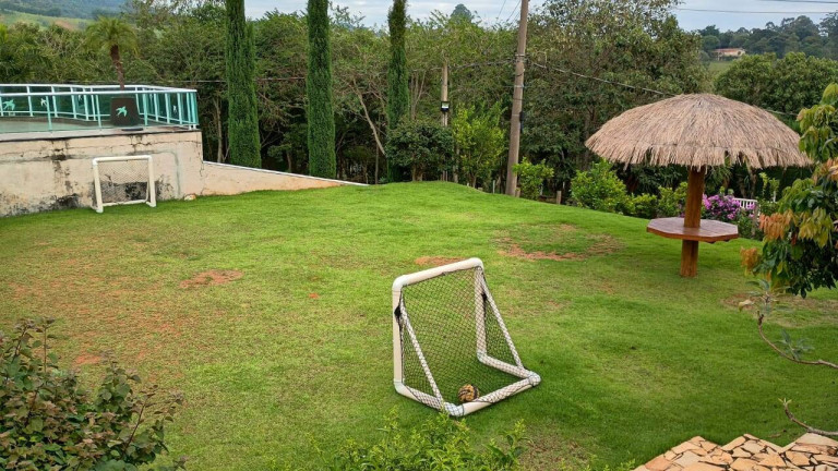 Imagem Casa com 4 Quartos à Venda, 600 m² em Piracaia