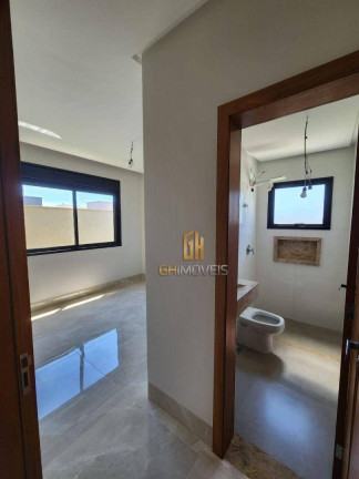 Imagem Casa com 4 Quartos à Venda, 210 m² em Residencial Goiânia Golfe Clube - Goiânia Imagem Casa com 4 Quartos à Venda, 210 m² em Residencial Goiânia Golfe Clube - Goiânia