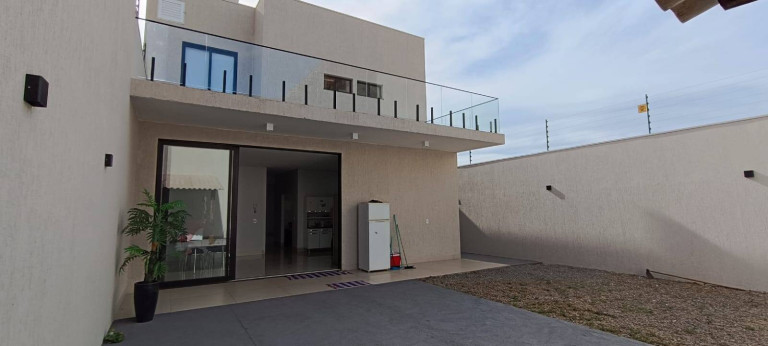 Casa com 3 Quartos à Venda, 253 m² em Setor Sul Jamil Miguel - Anápolis