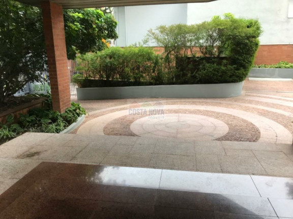 Imagem Apartamento com 3 Quartos à Venda, 260 m² Imagem Apartamento com 3 Quartos à Venda, 260 m²