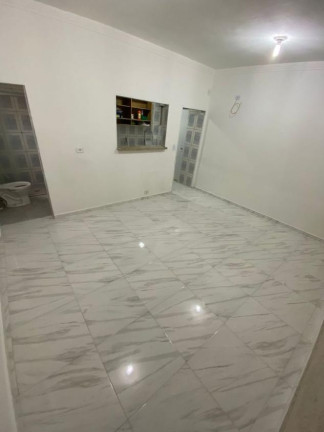 Imagem Kitnet à Venda, 25 m² em Guilhermina - Praia Grande Imagem Kitnet à Venda, 25 m² em Guilhermina - Praia Grande