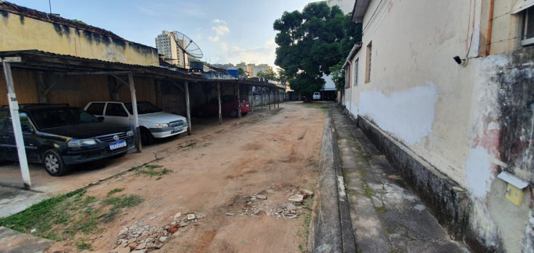 Imagem Casa com 3 Quartos à Venda, 1.000 m² em Fonseca - Niterói
