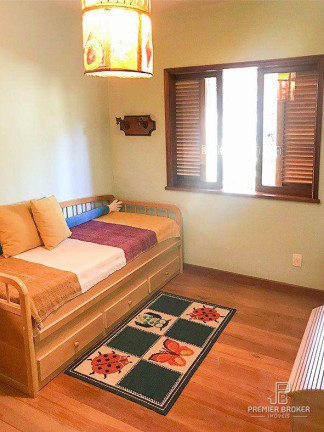Imagem Casa com 4 Quartos à Venda, 400 m² em Parque Do Imbui - Teresópolis Imagem Casa com 4 Quartos à Venda, 400 m² em Parque Do Imbui - Teresópolis