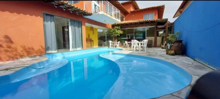 Imagem Casa com 4 Quartos para Temporada, 160 m² em Foguete - Cabo Frio