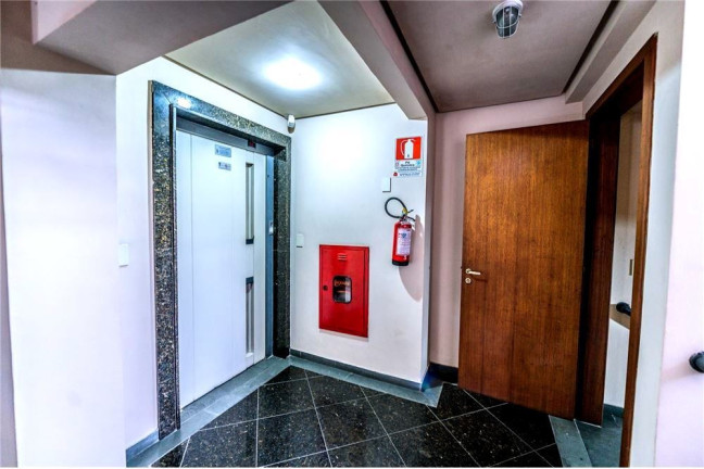 Imagem Apartamento com 3 Quartos à Venda, 100 m² em Auxiliadora - Porto Alegre Imagem Apartamento com 3 Quartos à Venda, 100 m² em Auxiliadora - Porto Alegre