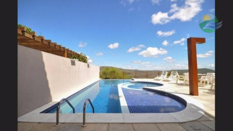 Imagem Casa com 7 Quartos à Venda, 575 m²