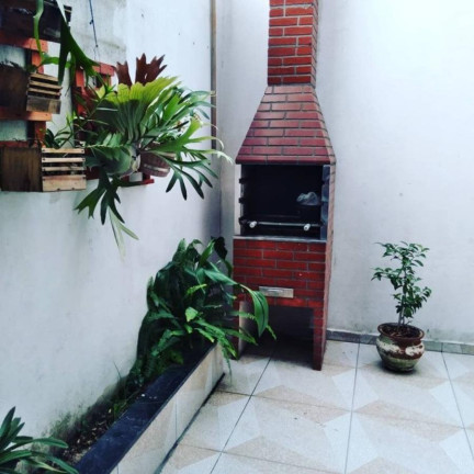 Sobrado com 4 Quartos à Venda, 196 m² em O Pequeno Coração - Itaquaquecetuba