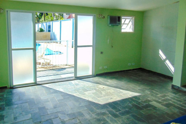 Imagem Casa com 3 Quartos à Venda, 280 m² em Guaiuba - Guarujá Imagem Casa com 3 Quartos à Venda, 280 m² em Guaiuba - Guarujá